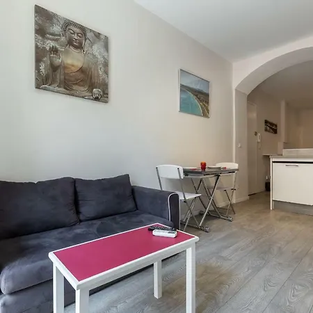 Διαμέρισμα Charmant Studio